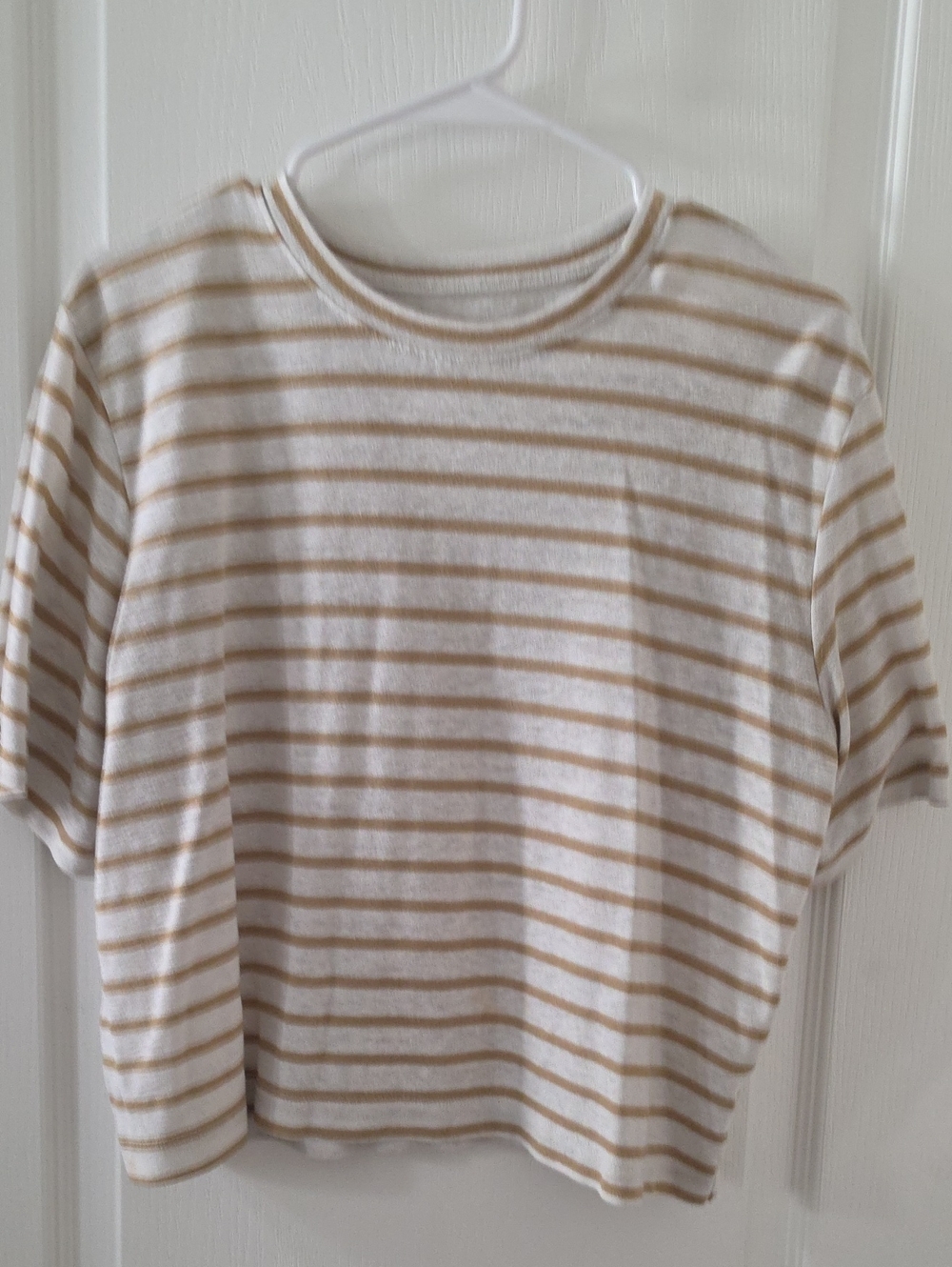 Universal Thread Cream and Tan Striped Short-Sleeve Tee Cropped